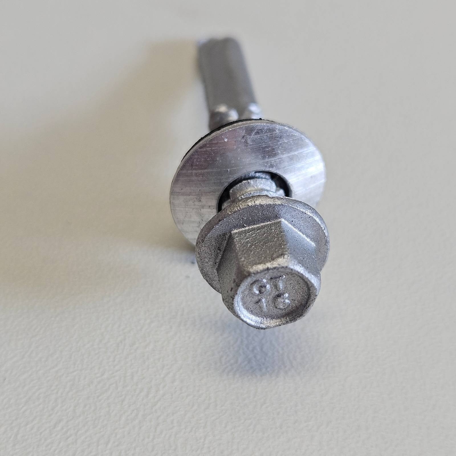 ETANCO GTR 16 Ø6,3 mm šroub pro upevňování plechů s podložkou A16