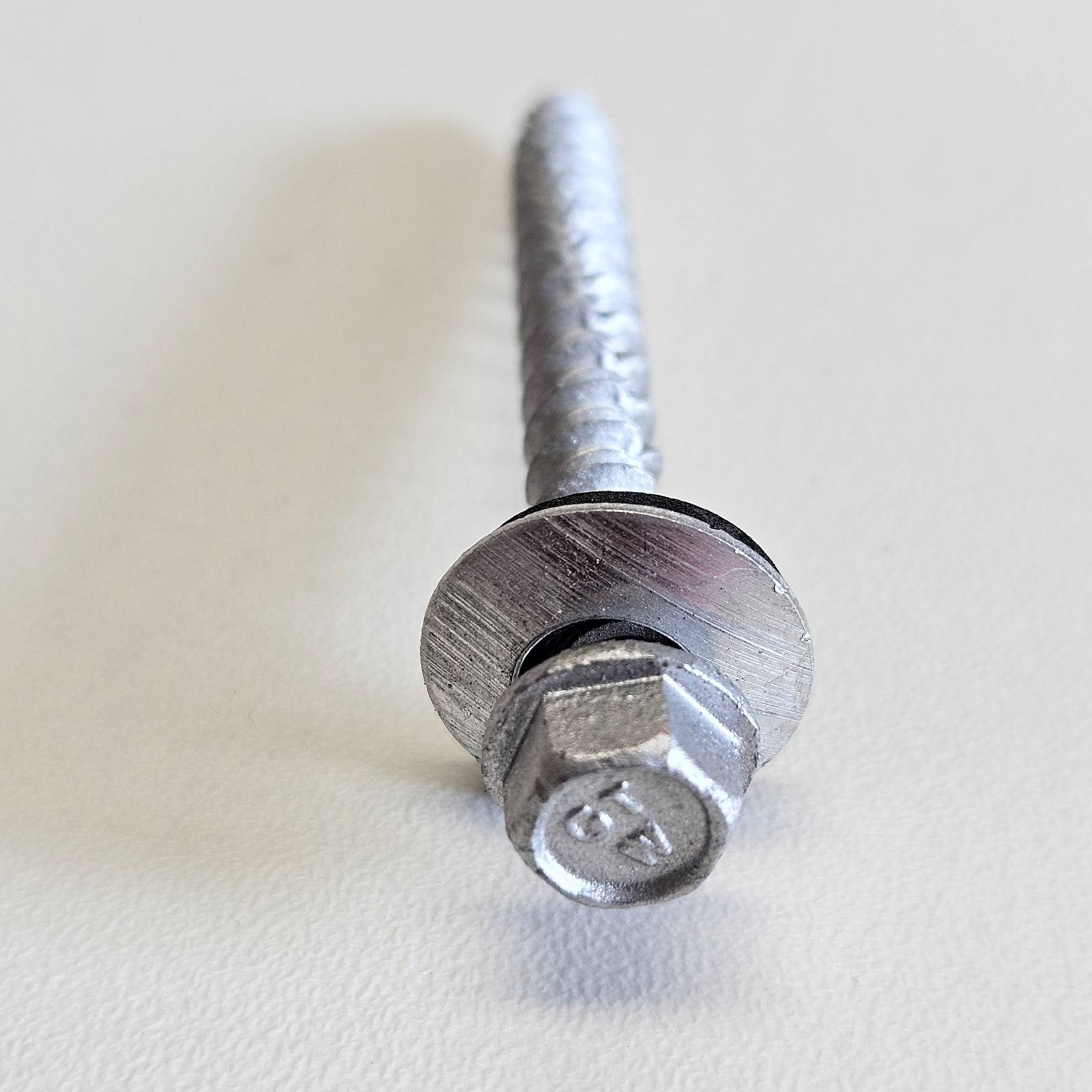 ETANCO GTR W Ø6,4 mm šroub pro upevňování plechů s podložkou A16