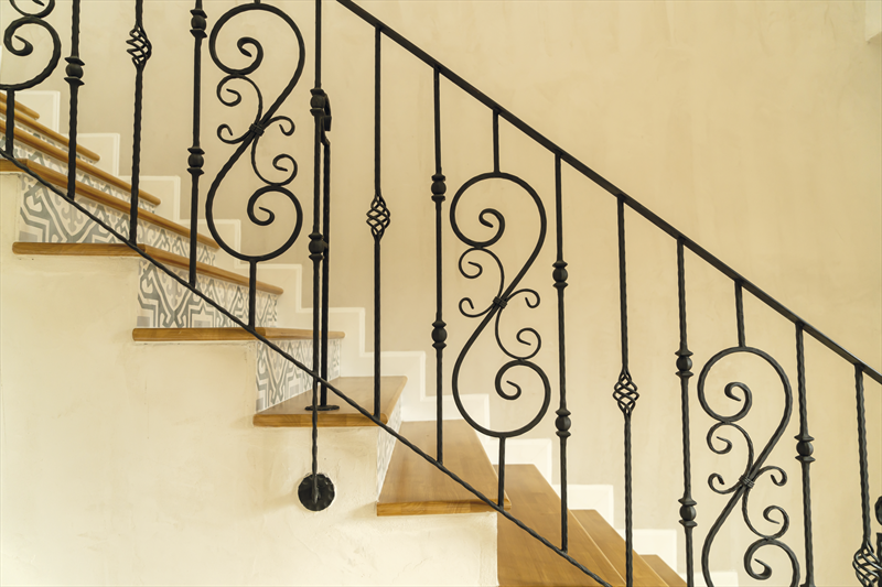 HET Soldecol UNICOAT SM 3v1 rychleschnoucí antikorozní barva na kov a dřevo - ukázka 2