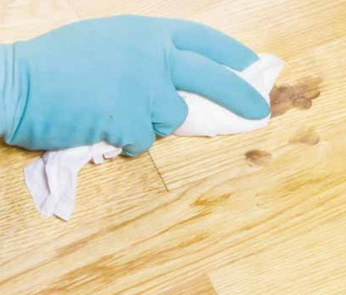 MAPEI Cleaner L čistící prostředek na parketové podlahy aplikace