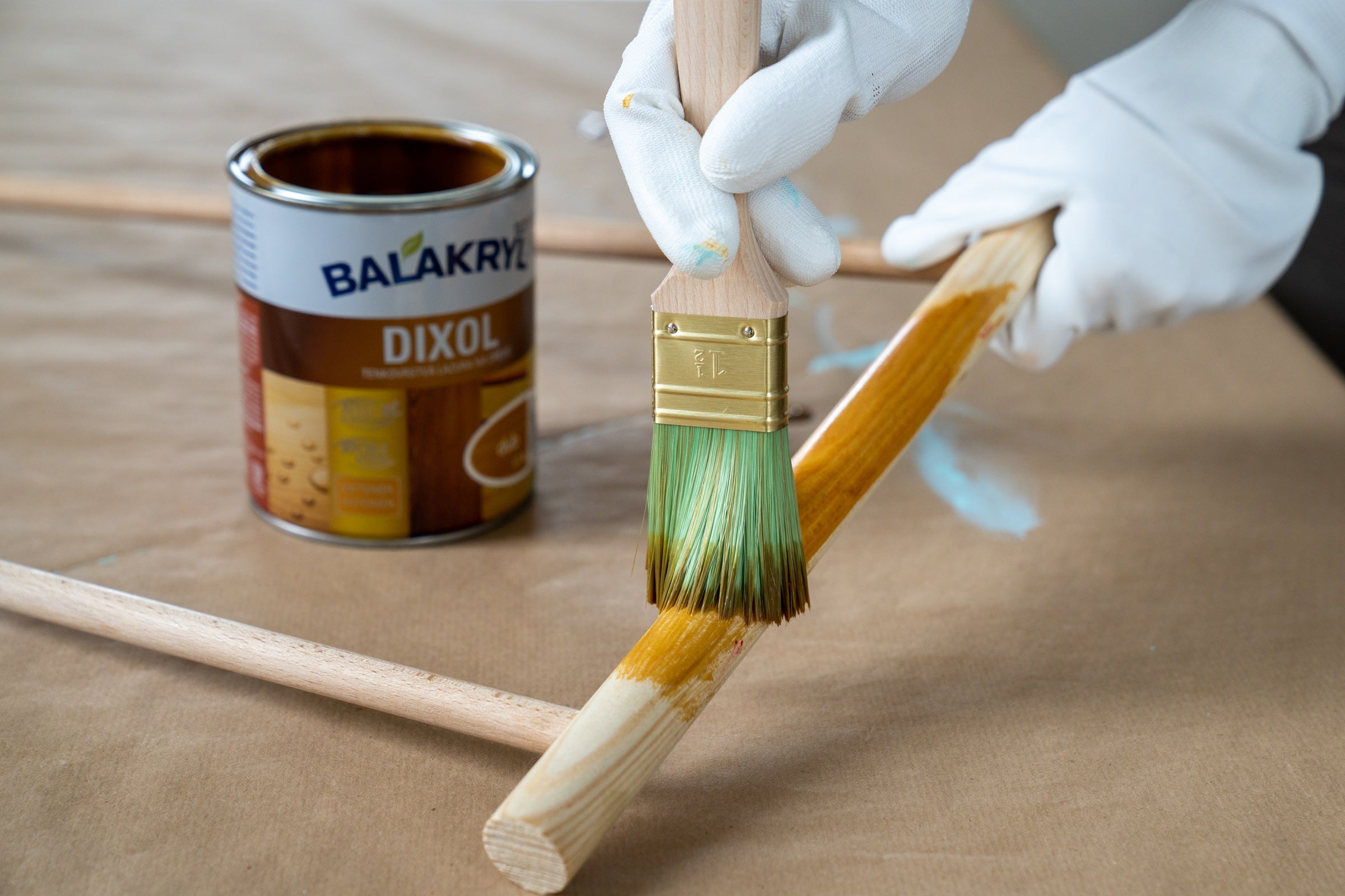 BALAKRYL DIXOL vodou ředitelná tenkovrstvá lazura na dřevo