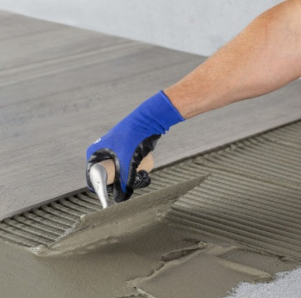MAPEI Keraflex Extra S1 Zero tenkovrstvé cementové lepidlo pro dlažbu a obklad aplikace
