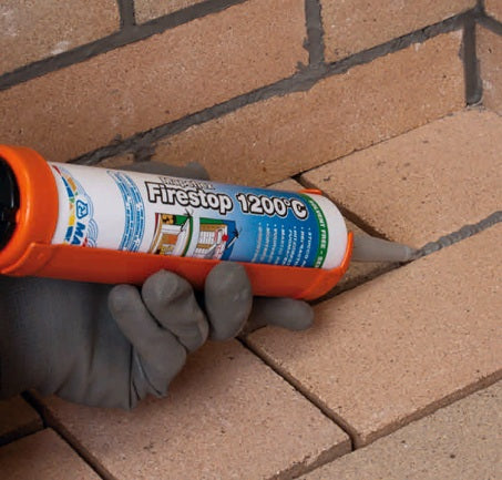 MAPEI Mapeflex Firestop 1200 °C žáruvzdorný tmel aplikace
