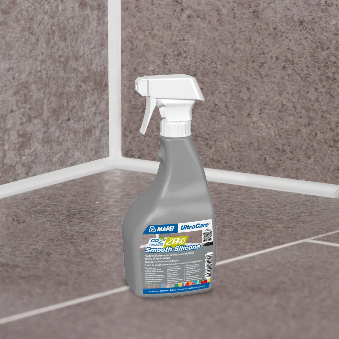 MAPEI Ultracare Smooth Silicone Spray pro ochranu povrchů aplikace