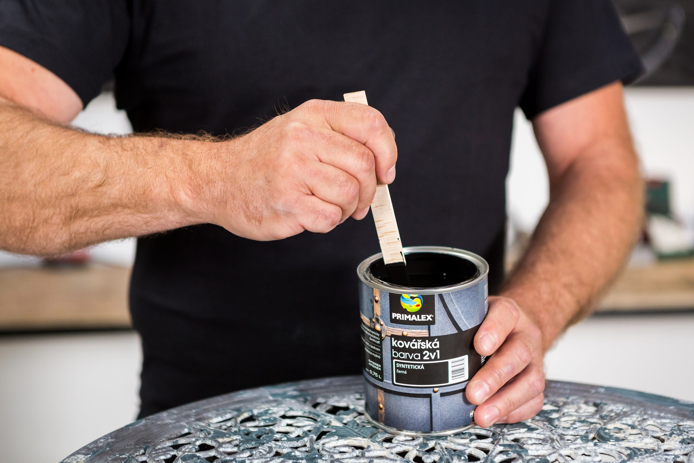 PRIMALEX Syntetická antikorozní kovářská barva na kov 2v1