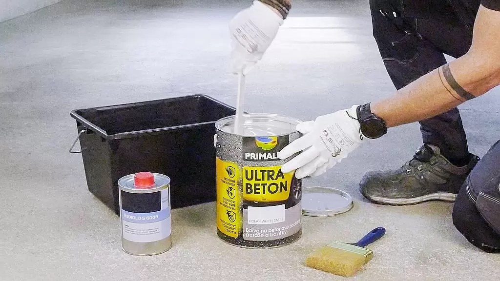 PRIMALEX ULTRA BETON barva na betonové podlahy_priprava-michani